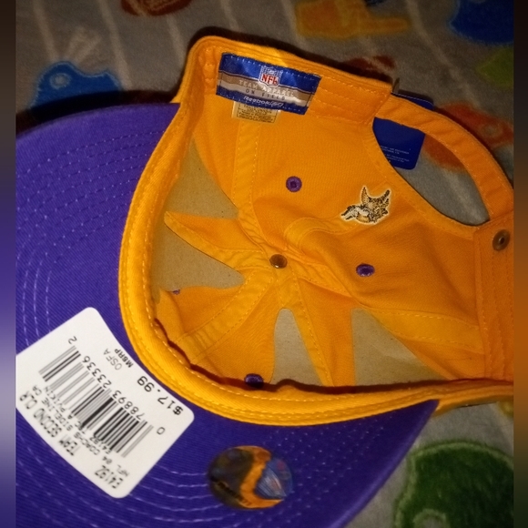 Minnesota Vikings Vtg. 90's Reebok "Script Style" Strapback Hat New With Tags - Picture 7 of 7